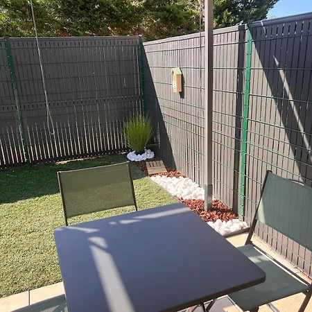 Le Petit - Climatise Avec Parking Gratuit Fronton