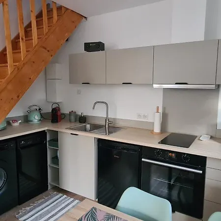 Le Petit - Climatise Avec Parking Gratuit アパート Fronton